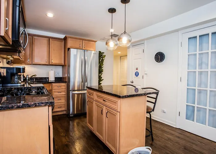 King Bed L Cta L United Center L Near Kasama L Patio Holiday home *