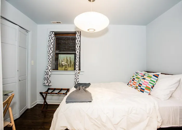 King Bed L Cta L United Center L Near Kasama L Patio Chicago